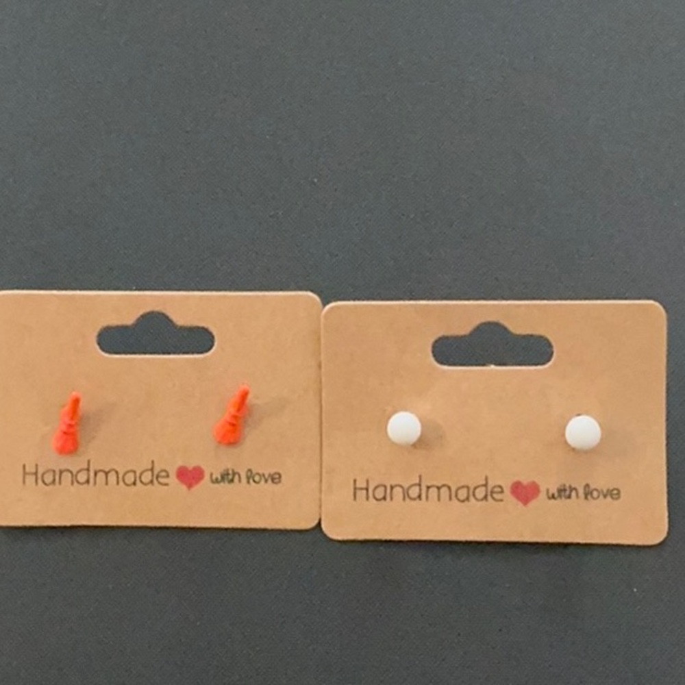Handmade small earrings. - Picture 3 of 3